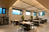 Anzhiyu · Mountain View Designer Boutique Stay (Henan Baoquan Tourist Resort) - breakfast