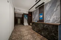 Yafeng Hotel (Yiyang Heshan East Bus Station) - ที่มีที่จอดรถ