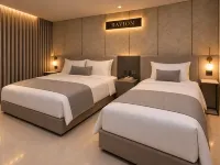라비온 트리아농 주변 호텔
