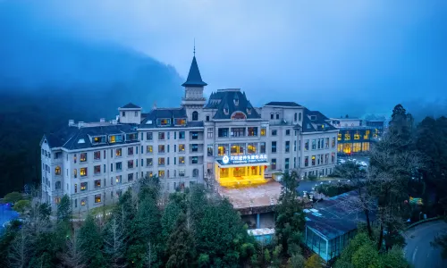 Swanburg Resort Hotel