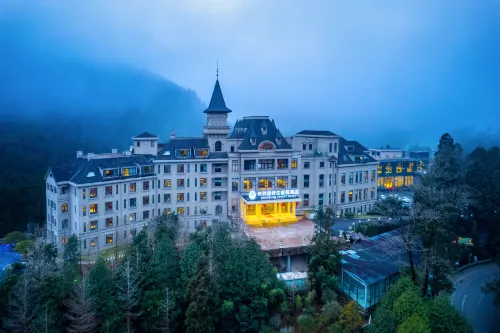 Swanburg Resort Hotel