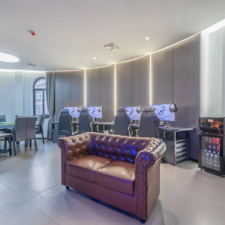 WACE Wansi E-sports Homestay (Ningbo Luotuo)