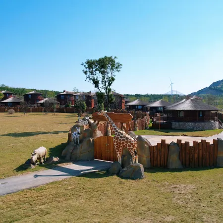 Xuzhou Jiuding Mountain Wildlife Park Senlu Homestay