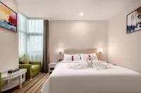 Tenglong Hotel Hotels near Qian Dongnan Miaozu Dongzu Zizhizhou Guoying Linchang Huahui Base
