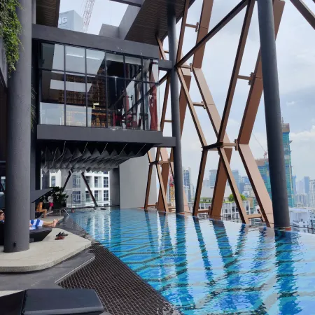 Scarletz Suites KLCC by MyKey Отели рядом с достопримечательностью «Станция - KLCC LRT »