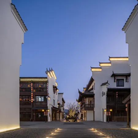 Lishui Chuzhou Fucheng Qijing Cloud Art Hotel