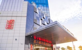 Kunming Huayue Hotel