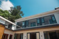 Lushan Muyuxu Homestay (Lushan Scenic Area Dishuidong Branch) - Pools