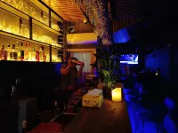 Luoyang Yixiaoyuan Boutique Homestay (Lijingmen Cross Street Branch) - bar