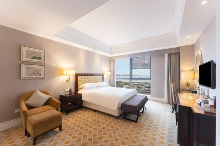 Grand Madison Hotel Zhoushan Putuo Отели рядом с достопримечательностью «Fanyin Cave»