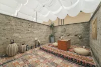 Daye Hotel - Hot Springs