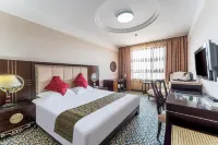 Qingdao Sifang Hotel East Building (Taidong Pedestrian Street Small Village Subway Station) Hotels near Yuanbao Peak
