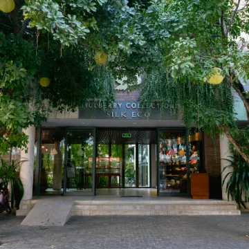 桑樹精品絲綢生態酒店 鄰近燈籠街的酒店