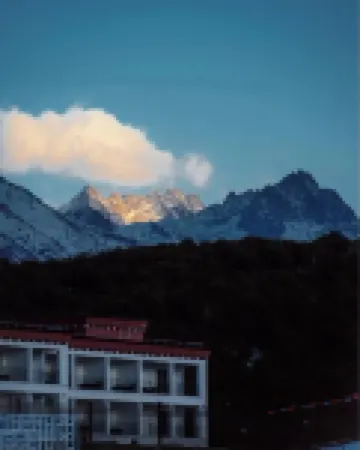 鳳輝.Sunshine日照雪山度假酒店（德欽飛來寺店）