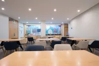 HanTing Hotel (Chongqing Wushan County)