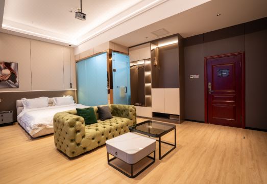 1. 베이툰 홍징톈 ..