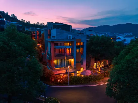 Yi'an Xiaolou B&B (Lushan Hot Spring Resort Branch) Отели рядом с достопримечательностью «Xiu Feng»