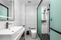 i Electronic Sports Hotel (Guizhou Xingyi DCF Jushan Square) - Esports