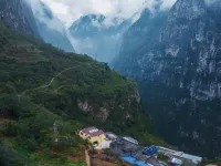 Alan Zhiruo Homestay