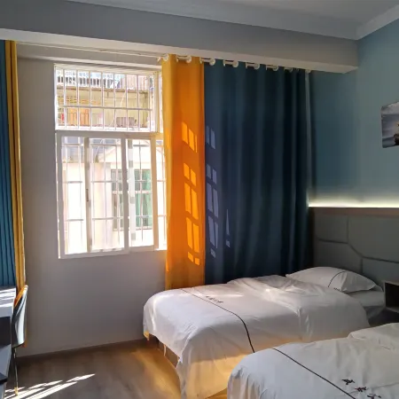 Wenshan Chenghui Apartment (Chengnan Bus Station Sanqi International Trading Market Store)