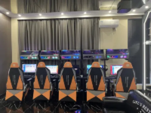Sanya SOLOKING E-sports Hotel (Haitang Bay International Duty Free City)