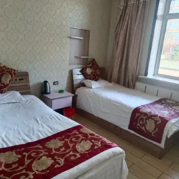 Fenglin Daily Holiday Inn