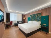 Jinjiang Metropolo Hotel (Nanjing Yangtze River Bridge North Subway Station) Отели рядом с достопримечательностью «Район Чжэцзян, Университет Информационных Инженерных Инжен»