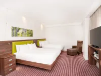Hampton by Hilton Sheffield Hotels near Bishop's House