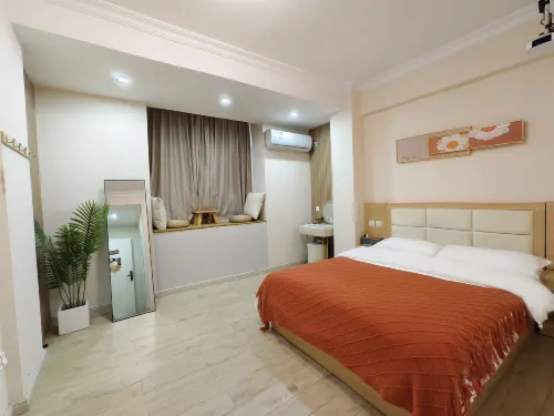 City Homestay (Hezhou Lingfeng Square)