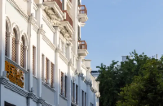 Sanya Tefei Intelligent Hotel (Jiefang Road Pedestrian Street) Hotel berhampiran No.1 Farmers Market