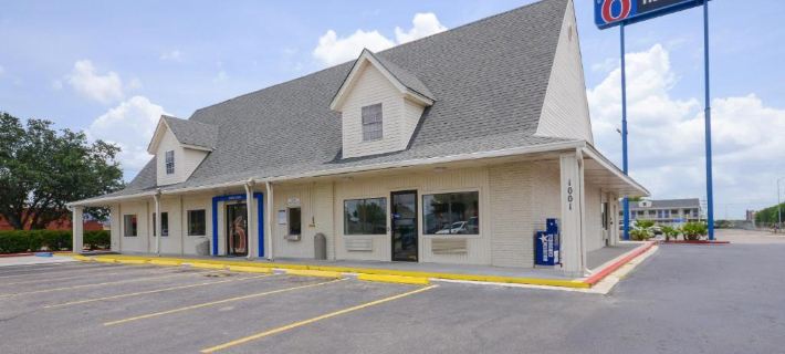 Motel 6 Webster, TX - Houston - NASA Lake Hotels in Webster