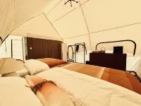 Thirteen Degree Wind Four Seasons Tent Camp - balcony