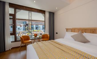 Rongyi Meisu Inn (Lijiang Old Town)