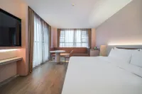 HanTing Hotel (Jingmen Railway Station Dongcheng Shidai Square)