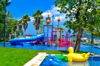 Hazens East Resort Hotel - Beach