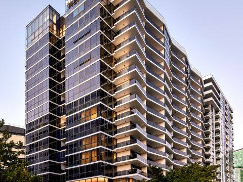 Meriton Suites Canberra