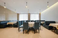 Yayue Hotel (Yulin Rongxian Railway Station Branch) Hotels in Rong County