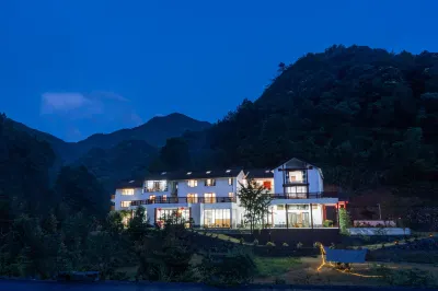 Xianglu Yimo - Valley Streaming Holiday b&b Hotel a Forest Oxygen-Bar