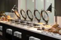 Mercure Newcastle - breakfast