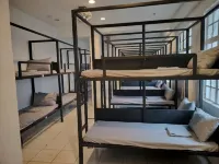 도미텔.ph 에르미타 - 호스텔