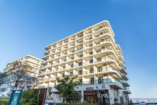 Fei She Hotel (Fuxian Lake Guanglong Town Branch)