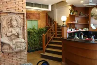 Max Residence