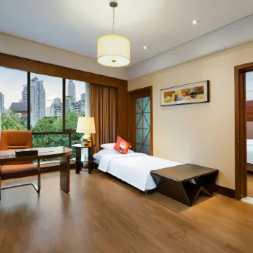 Palace Hotels (Chongqing Nanbin Road Holy Land Hot Spring Branch)