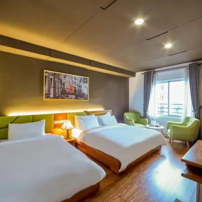 The Noble Swan Hotel Saigon โรงแรมใกล้ย่านช้อปปิ้งไซง่อนสแควร์ 1 - นามกีกอยเงีย