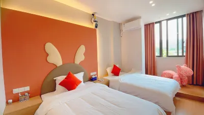 This homestay Hotels in Liangping Shuanggui Temple