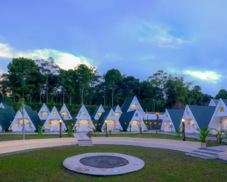 D'Kaliurang Resort & Convention Yogyakarta Hotels in Pakem