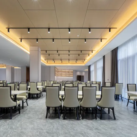 Xiaogan Xiaochang Shuangfengshan Renjoy Hotel