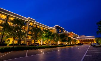 Peace International Hotel
