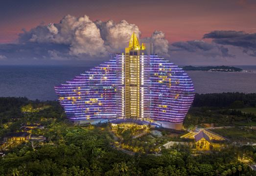 다채로운 스타일의 수영장