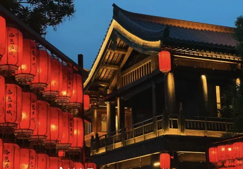 Luoyang Xingfuli Inn (Shizi Street Night Market Luoqi Ancient City Branch)